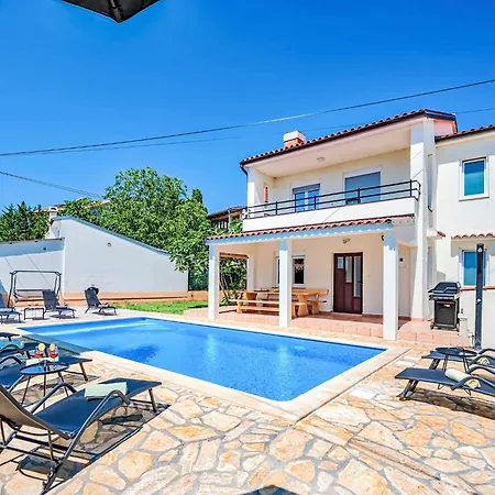 Feriehus Mit Garten- Grill Und Terrasse By Interhome