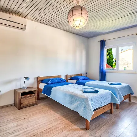 Dom wakacyjny Mit Garten- Grill Und Terrasse By Interhome *