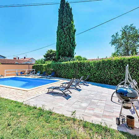 Mit Garten- Grill Und Terrasse By Interhome *